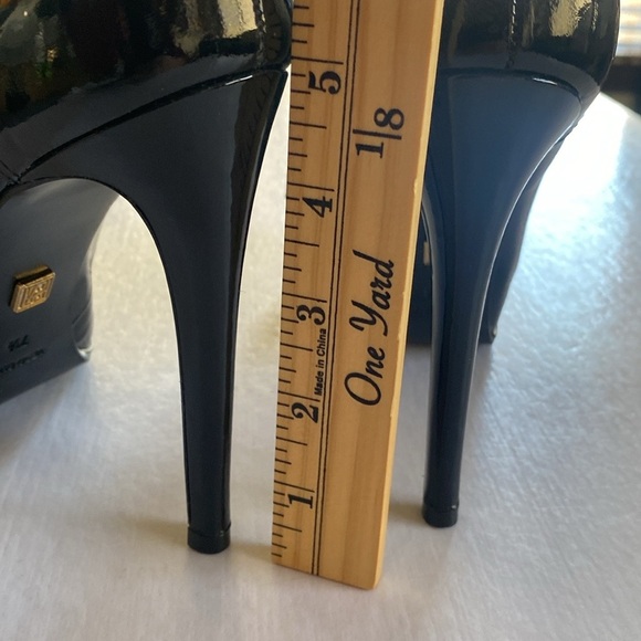 POUR La VICTOIRE Black Patent Leather Platform Loafer Heels Size 7.5 - Picture 3 of 9